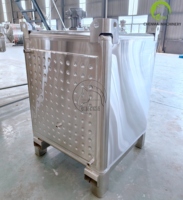Cuve de fermentation carrée en acier inoxydable avec agitateur et chemise de refroidissement pour la production de vin, whisky, rhum, brandy et spiritueux