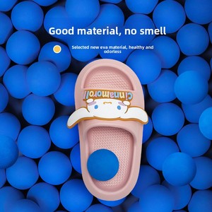 Sandales d'été pour femmes et garçons, excellent design mignon de chien aux grandes oreilles de Sanrio, respirantes, antidérapantes, à semelle épaisse - Product Image 1