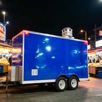 Remorque alimentaire commerciale avec ventilateur de toit et comptoir pour la préparation de Takoyaki au marché de nuit d'Osaka