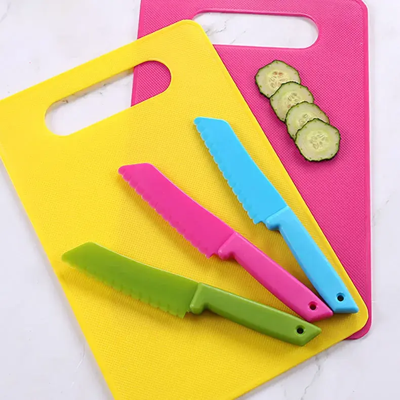 PK13 Variety Colors Available Hot Sale Cute Safety Kids Knife Children Cooking Cutters Serrated Toddler Plastic Knife