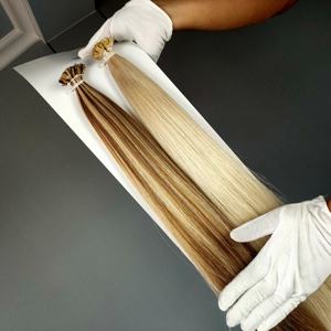 Extensiones de cabello humano Jasmine Beauty Private Label Italian K tip 100% Remy con punta plana de queratina, doble trama. - Product Image 1