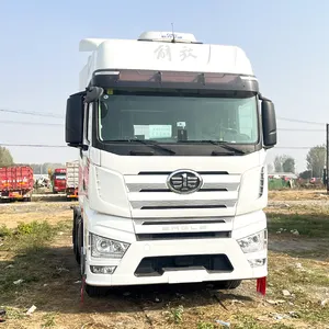 Faw EAGLE J7 460/500/550/560hp sử dụng xe tải đầu Trailer máy kéo xe tải để bán