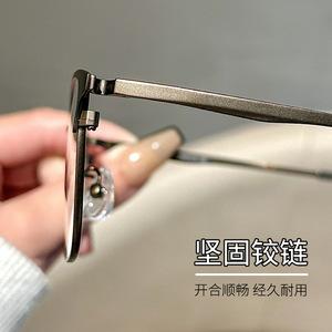 Lunettes de vue carrées pour hommes Danyang, monture intégrale en titane pur, style professionnel léger, montures pour myopie 2045 - Product Image 4