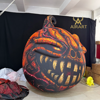 Citrouille publicitaire gonflable géante |   Citrouille de sanglier gonflable avec croc, comme accessoire d'Halloween