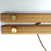 Cintre pour affiches en bois massif de taille personnalisée avec vis en laiton haut de gamme support en bois pour décoration d'art mural