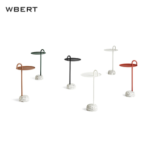 Mesa auxiliar pequeña de metal nórdico WBERT para sala de estar, dormitorio o uso en hotel, mesa de esquina de arte simple para sofá - Product Image 6