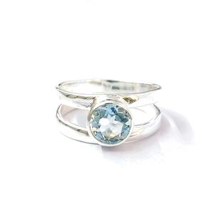 Bague en quartz bleu, argent sterling 925, bague en pierre précieuse, quartz bleu, collection artisanale, bagues fines, bijoux en argent, prix de gros - Product Image 1