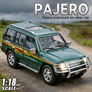 Modèle de <span class=keywords><strong>voiture</strong></span> classique ancienne Pajero en métal moulé sous pression 1:18 avec son et lumière, mécanisme de recul - Jouet unisexe pour enfants et adultes - Product Image 2