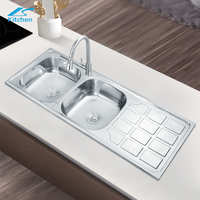Liangshun Évier de cuisine moderne en acier inoxydable Lavabo à double cuvette avec robinet accroché dans la salle de bain Design à deux trous