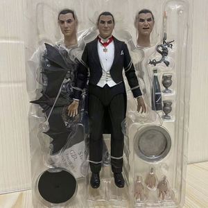 NECA 04814 Figura de Acción Articulada Universal de Drácula, el Monstruo Vampiro - Product Image 1