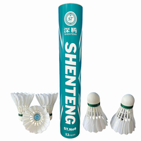 Balles de badminton personnalisées abordables, durables et légères, 12 par paquet, plumes naturelles, frappes droites, performance stable