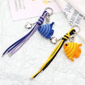 Colgante para Teléfono Móvil con Diseño de Pez Adorable, Nuevo, de Lana Tejida a Crochet, con Cuerda de Cuero, Joyería Decorativa para Bolsos, Llavero, Cadena para Teléfono - Product Image 5