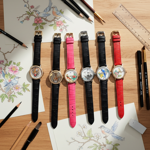 Reloj de Lujo con Pintura China, Esfera Plateada con Diseño de Flor de Loto Esmaltada, Reloj Mecánico con Correa de Cuero y Cierre Personalizable - Product Image 3