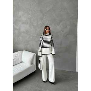 Conjunto de suéter de punto con cuello de pescador blanco talla S para mujer - Product Image 5