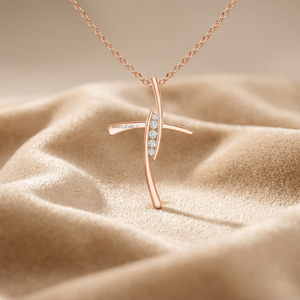 Pendentif minimaliste en diamant de laboratoire taillé en croix avec accent pavé, or 10K/14K/18K, argent 925/935, plaqué rhodium, pour anniversaire de mariage - Product Image 1
