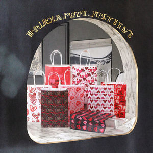 Sacs cadeaux en carton recyclable écologiques faits à la main en édition limitée pour la Saint-Valentin avec poignées en corde de coton Impression personnalisée - Product Image 2