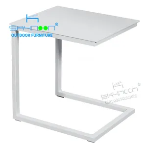 현대 럭셔리 C 모양의 야외 테이블 고품질 야외 사이드 테이블 현대 커피 알루미늄 사이드 테이블 (31079)