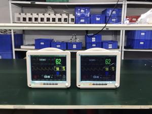 ZY-SNP900N 12インチマルチパラメータ患者モニター獣医デバイスECG/SpO2/温度/ETCO2/NIBP/PULSEレート/血圧 - Product Image 6