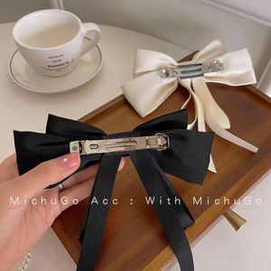 HONGFEI Rote Schleife Süße Große Haarspange für Mädchen und Kinder Hochwertiges Design für Hochzeit Braut Federclip Halbe Haarbefestigung Einfarbig - Product Image 3