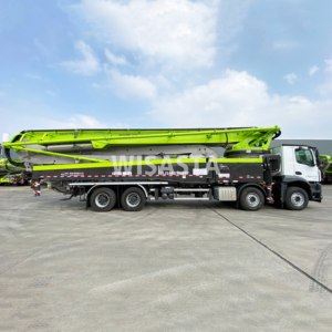 中联重科ZLJ54460THBBF 62米62m柴油混凝土泵车全新机器在迪拜出售 - Product Image 6