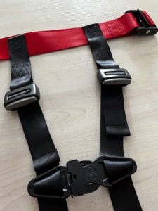 พร้อมจัดส่ง สายรัดนิรภัยสำหรับเด็กบนเครื่องบิน อุปกรณ์เสริมสำหรับเด็กเล็ก ป้องกันการกระแทก สายรัดตัวเด็ก ขยายความยาวเข็มขัดนิรภัยสำหรับเด็ก ใช้สำหรับการเดินทางโดยเครื่องบิน - Product Image 4