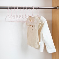 Meilleures ventes Cintres pour bébé en fil métallique avec revêtement en PVC de couleur personnalisée Cintres pour enfants en fil métallique