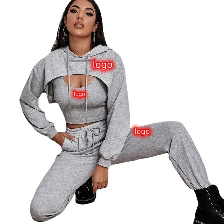 Sudadera recortada con capucha en blanco chándales personalizados para conjuntos de mujer conjuntos de Jogger de tres piezas conjunto jogging Femme wear trajes 2023