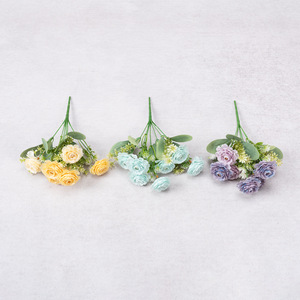 Ramo de Flores de Loto Artificiales de Lujo con 7 Cabezas de Tela de Seda para Decoración de Dormitorios, Exhibición en Interiores, Decoración de Bodas y Artículos de Decoración Suave - Product Image 3
