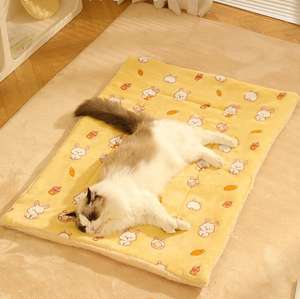 Couverture Chauffante Imprimée Automne/Hiver pour Animaux de Compagnie (Chats & Chiens) – Couette en Peluche et Tapis de Couchage pour Niche - Product Image 2
