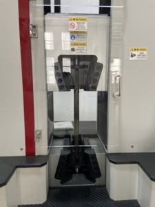 Machine d'essai universelle hydraulique-servo automatique contrôlée par ordinateur JK WDW-100 1000KN avec une vitesse de 700 mm/min - Product Image 4