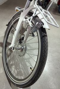 <span class=keywords><strong>Vélo</strong></span> <span class=keywords><strong>électrique</strong></span> urbain 36V 250W 20 KM/H <span class=keywords><strong>à</strong></span> <span class=keywords><strong>assistance</strong></span> <span class=keywords><strong>électrique</strong></span> <span class=keywords><strong>pour</strong></span> femmes EN15194 Europe CE approuvé <span class=keywords><strong>Vélo</strong></span> <span class=keywords><strong>électrique</strong></span> néerlandais 700C 20 KM/H <span class=keywords><strong>Batterie</strong></span> - Product Image 6