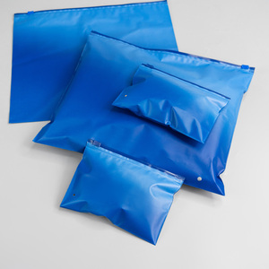 ถุงพลาสติกซิปล็อคแบบไล่สีพิมพ์โลโก้ตามสั่ง ถุงซิปแบบฝ้าสำหรับเสื้อผ้าและเสื้อยืด - Product Image 6