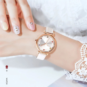 Relojes de pulsera de cuarzo con texturizado para mujer, relojes de lujo con correa de cuero a la moda, con diamantes - Product Image 3