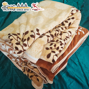 KingAAA Balles mixtes de draps et taies d'oreiller d'occasion en gros, literie de seconde main toutes saisons en coton et polyester pour la revente en friperie - Product Image 1