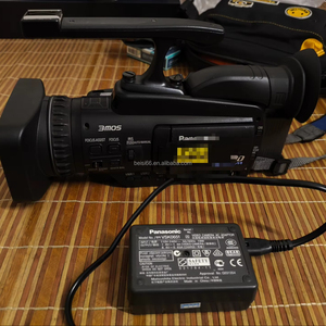 กล้องวิดีโอดิจิทัล Panasonic รุ่นใหม่ AG-HMC43MC พร้อมระบบกันสั่น O.I.S. กล้องประชุม 12x ออปติคอลซูม 1080P - Product Image 1