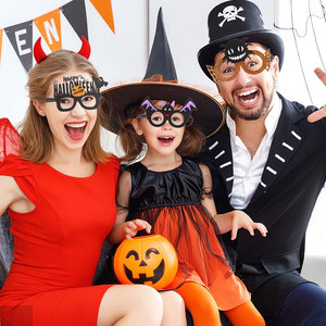 Lunettes fantaisie de fête d'Halloween avec visage de crâne et faucille de la mort pour collectionneur d'âmes, thème horreur sombre, vente en gros - Product Image 3