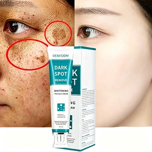 Crème éclaircissante anti-taches en 7 jours au rétinol, niacinamide, melasmate, pigment, busserole, glutathion – OEM/ODM – Tous types de <span class=keywords><strong>peau</strong></span> - Product Image 1