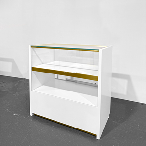 Conception de vitrine et de comptoir pour bijouterie de luxe avec rendu 3D, idée de design d'intérieur pour boutique de montres et de bijoux - Product Image 3