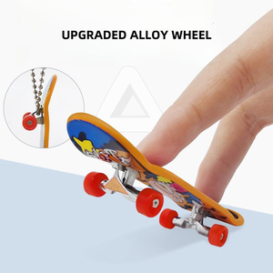 Ensemble de mini skateboards à doigts en alliage, jouet de skatepark pour enfants, jouet anti-stress, cadeau de fête, cadeau d'anniversaire - Product Image 3