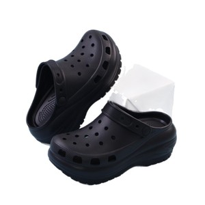 Sabots noirs à bout fermé pour femmes, semelle épaisse en EVA, soutien de la voûte plantaire, antidérapants, dessus en plastique, semelle extérieure en caoutchouc, pantoufles toutes saisons - Product Image 5