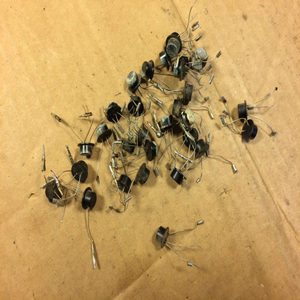 Nouveau lot de 30 transistors en germanium vintage des années 1960, originaux et en stock, de la marque Organ pour pédales de guitare 1E - Product Image 1
