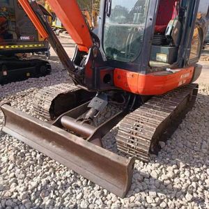 รถขุดตีนตะขาบโคมัตสึ มือสอง รถตักล้อยาง 5.5 ตัน น้ำหนักใช้งานจริง ราคาถูก เครื่องยนต์ ปั๊ม เกียร์ ของแท้ - Product Image 3