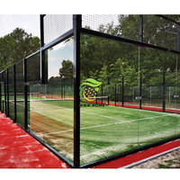 Terrain de padel intelligent avec poteaux en acier galvanisé à chaud de taille 20*10m pour l'intérieur et l'extérieur