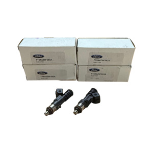L'ensemble d'injecteurs de carburant 8A6Z-9F593-A assure un débit de carburant optimal, un fonctionnement fluide du moteur et des performances durables. - Product Image 4