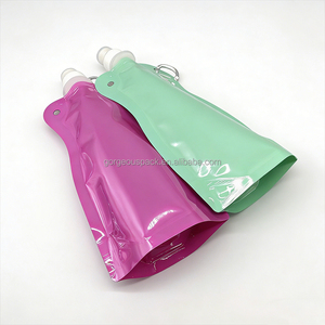 Bolsa con Boquilla y Fondo Plano para Líquidos, Impresión Digital Personalizada, Grado Alimenticio, Acabado Brillante, para Leche, Jugo de Frutas, Bebidas y Lociones - Product Image 3