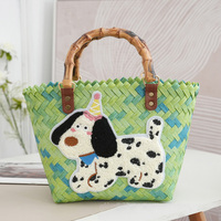 Sac Panier Fait Main Mignon Appliqué Chien Fourre-tout Multicolore Sac à Main Anse Bambou Été Bohème Vacances Plage Paille Tissé