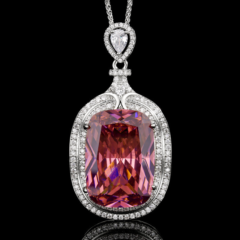 Pendentif rose séchée avec chaîne Chopin