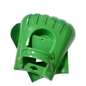 Râteau à feuilles en plastique vert épaissi résistant à l'usure pour jardinage domestique avec gants et sac de collecte - Product Image 5