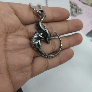 สร้อยคอจี้หน้าวีนอมสแตนเลส 60 มม. โซ่แบบยูนิเซ็กส์ สไตล์เรโทรพังก์ - Product Image 4