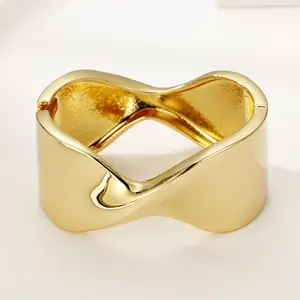 Kaimei New Arrival Fashion Jewelry Accessories Gold bracelet with big gloss original Fashion design gold metal bracelets bangles